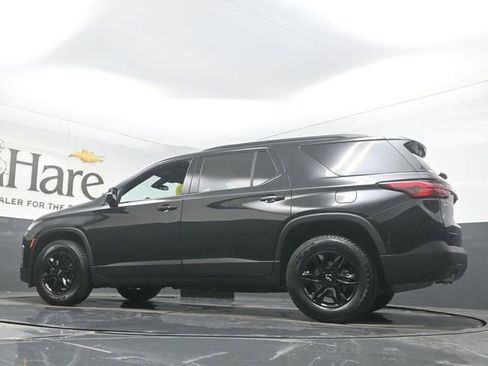 Used 2023 Chevrolet Traverse LT image 55