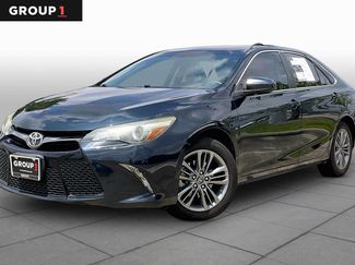 Used 2017 Toyota Camry SE FWD video 1