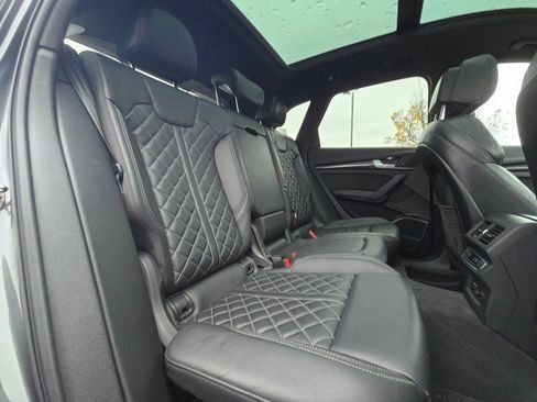 Used 2020 Audi SQ5 Premium Plus w/ Premium Plus Package image 15
