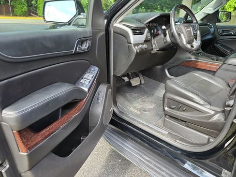Used 2019 GMC Yukon XL SLT image 22