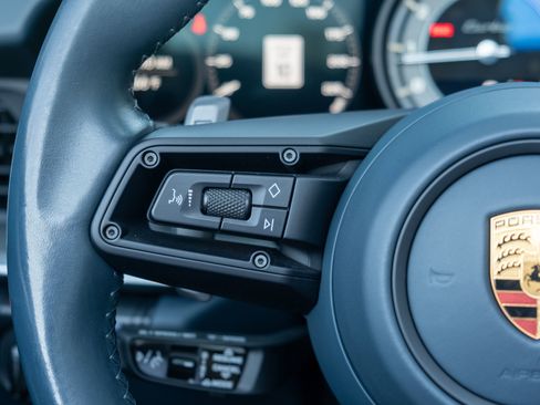 Certified 2022 Porsche 911 Turbo AWD/4WD image 33