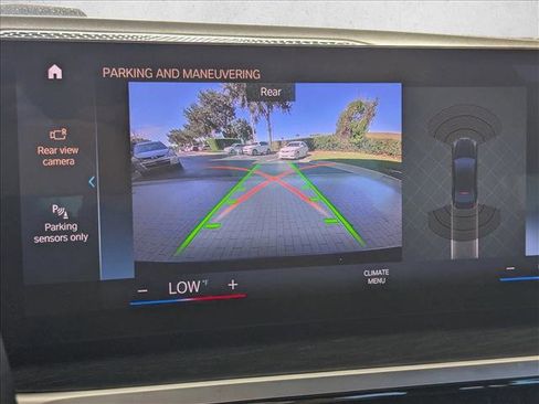 Used 2023 BMW 330i xDrive 330i xDrive w/ Driving Assistance Package image 12