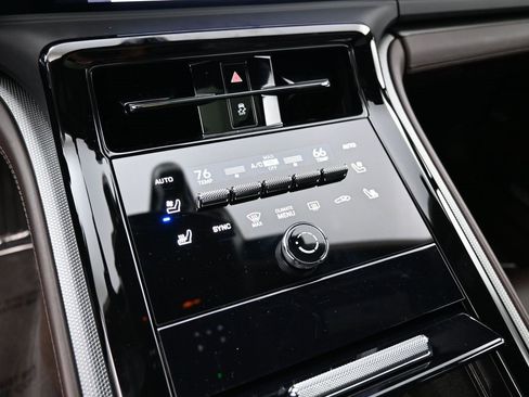 Used 2025 Porsche Panamera 4S image 22