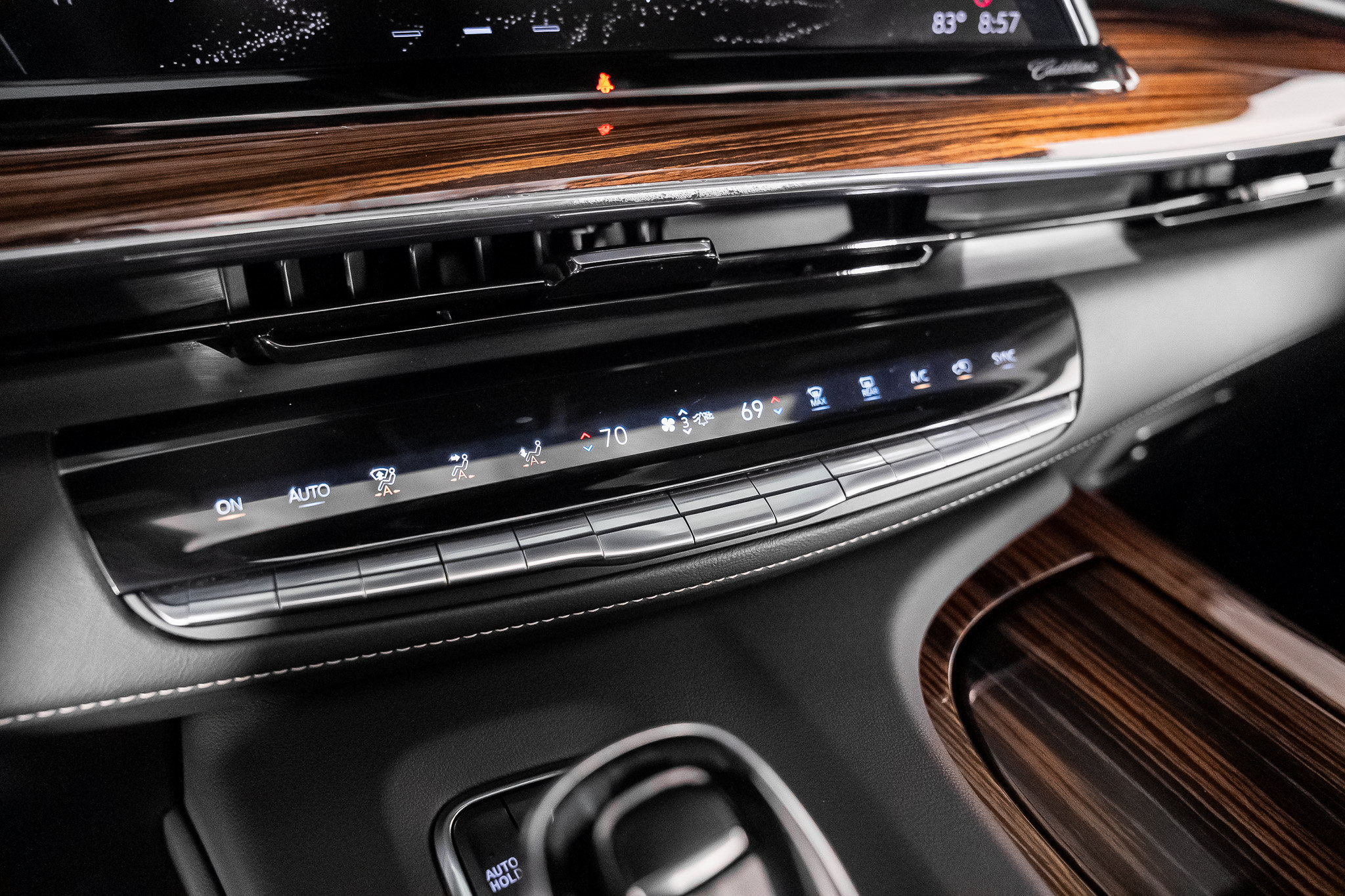 Used 2021 Cadillac Escalade Premium Luxury w/ LPO, Radiant Package AWD/4WD image 50