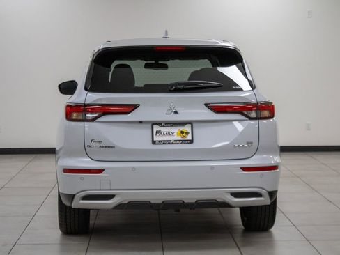 New 2023 Mitsubishi Outlander SEL image 14