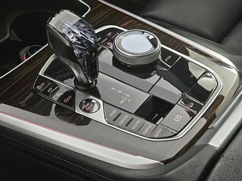 Used 2019 BMW X5 xDrive50i image 15