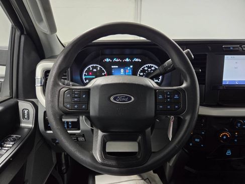 Used 2023 Ford F250 XL w/ FX4 Off-Road Package AWD/4WD image 13