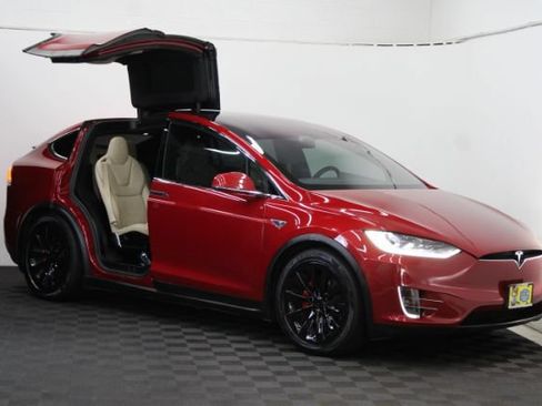 Used 2016 Tesla Model X 90D AWD/4WD image 4