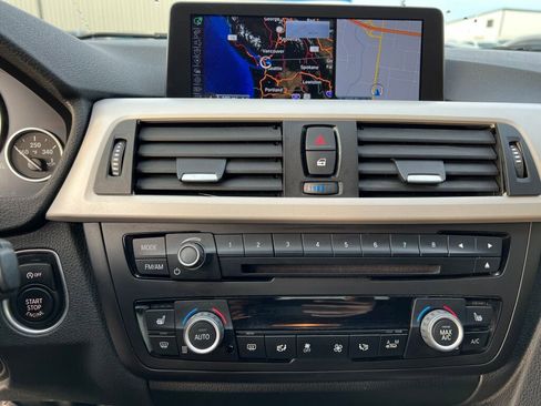 Used 2015 BMW 320i xDrive Sedan image 24