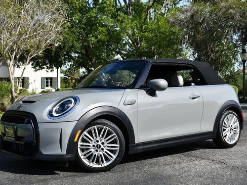 Used 2023 MINI Cooper S w/ Signature Upholstery Package FWD image 27