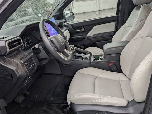 Certified 2025 Toyota Tacoma Limited AWD/4WD image 13