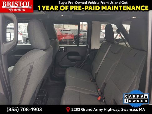 Used 2025 Jeep Wrangler Sport S image 13