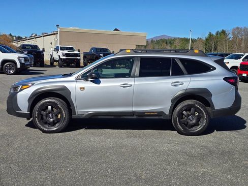 Used 2022 Subaru Outback Wilderness image 16