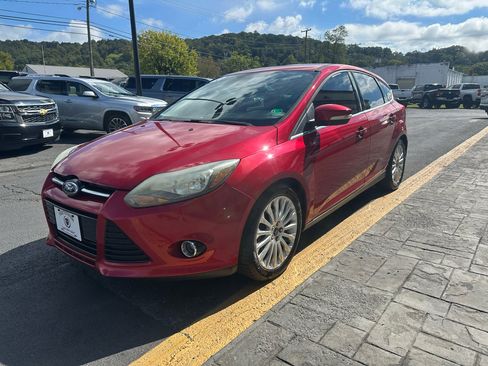 Used 2012 Ford Focus Titanium image 4