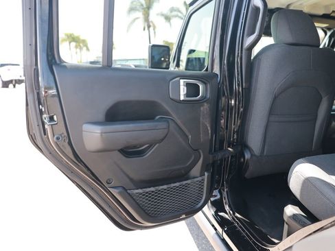 Used 2025 Jeep Wrangler Unlimited Sport S 4xe AWD/4WD image 37