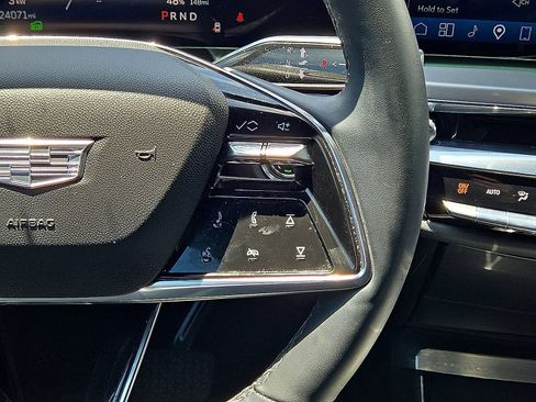 Used 2024 Cadillac Lyriq Sport RWD image 21