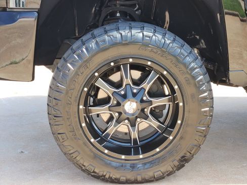 Used 2017 Chevrolet Silverado 1500 LT w/ All Star Edition AWD/4WD image 11