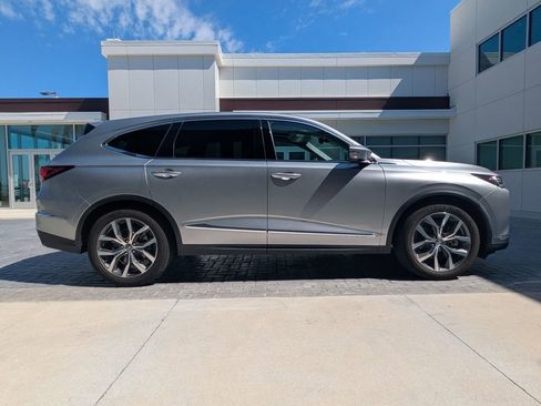 Used 2022 Acura MDX FWD w/ Technology Package image 4