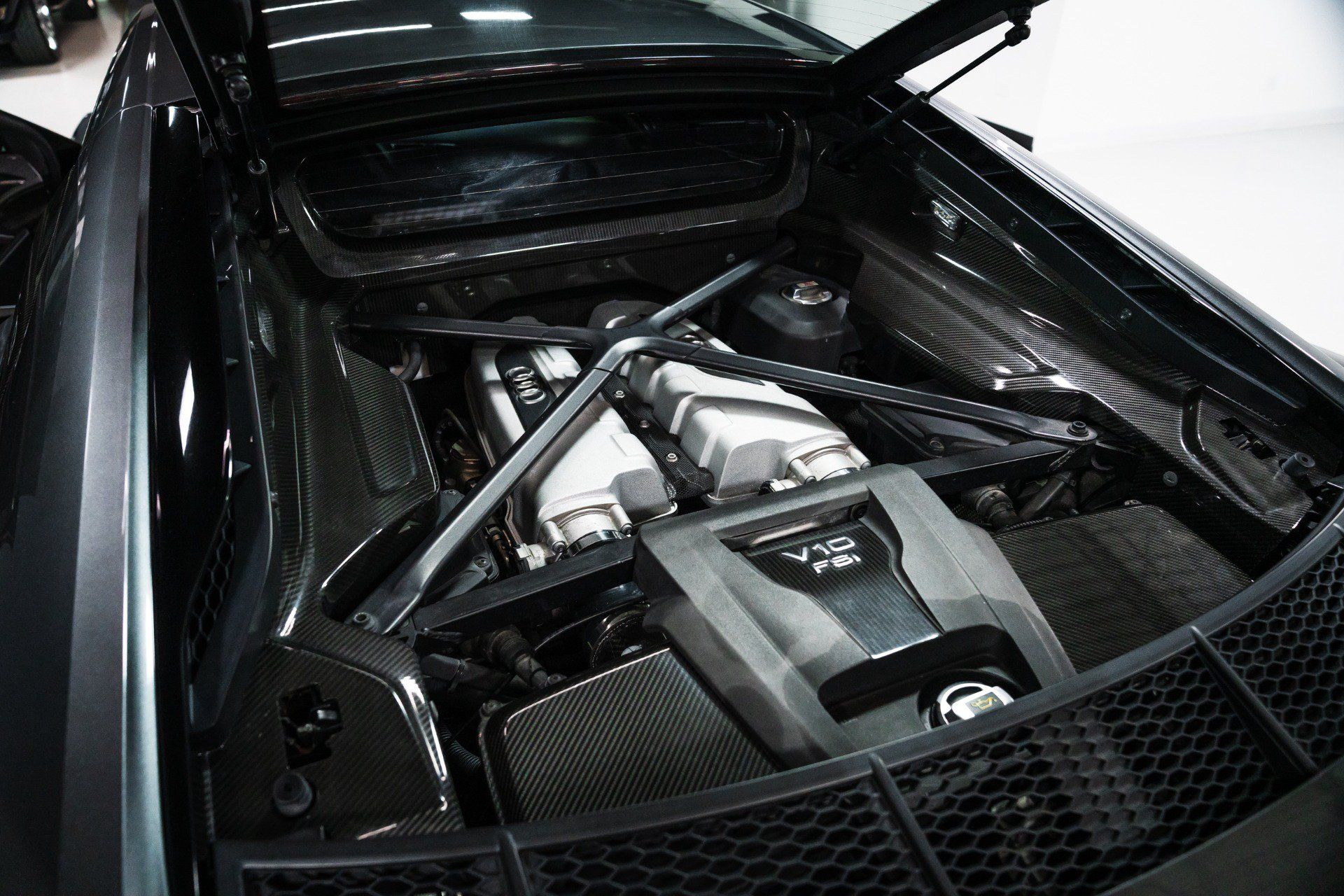 Used 2018 Audi R8 V10 plus AWD/4WD image 30