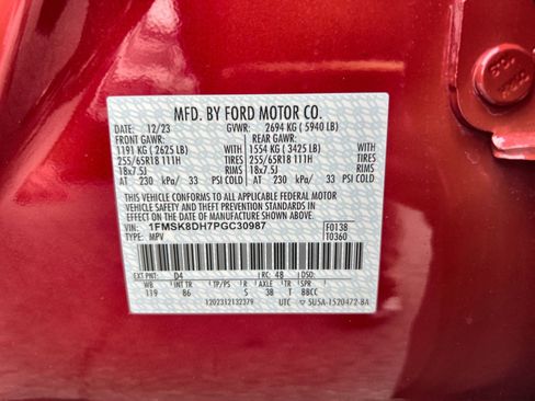 Certified 2023 Ford Explorer XLT image 28