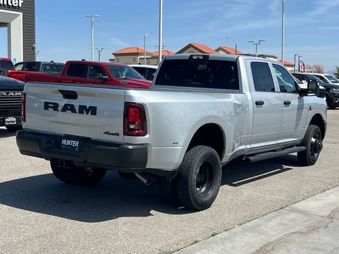 New 2026 RAM 3500 Tradesman AWD/4WD image 6