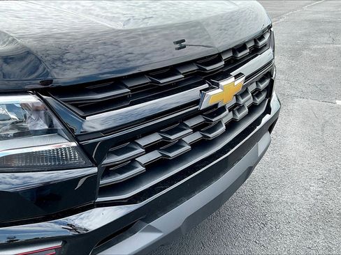 Used 2022 Chevrolet Colorado W/T w/ Custom Special Edition RWD image 19