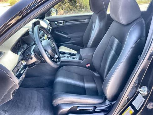 Used 2023 Honda Civic Sport image 11
