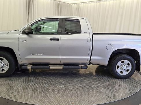 Certified 2016 Toyota Tundra SR5 AWD/4WD image 12