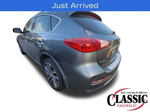 Used 2017 INFINITI QX50 2WD w/ Deluxe Touring Package image 7