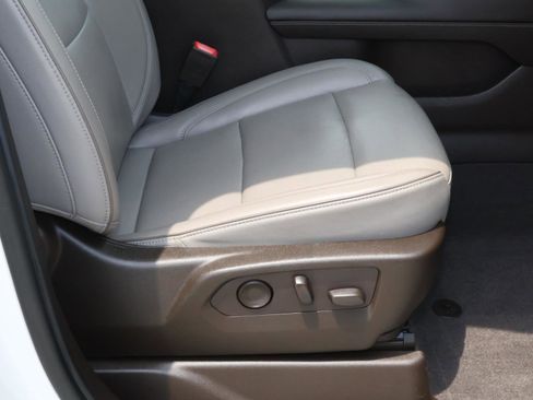 Used 2021 GMC Yukon SLT w/ SLT Luxury Plus Package RWD image 22