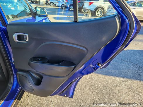 Used 2021 Hyundai Venue SE image 30