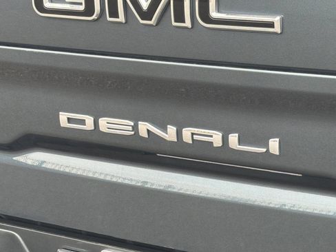 Used 2020 GMC Sierra 1500 Denali w/ Denali Ultimate Package AWD/4WD image 46
