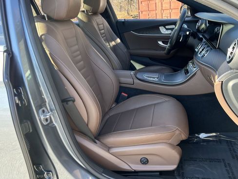 Used 2022 Mercedes-Benz E 350 E 350 image 26