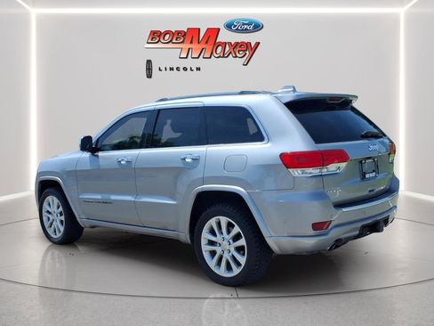 Used 2018 Jeep Grand Cherokee Overland w/ Jeep Active Safety Group AWD/4WD image 7