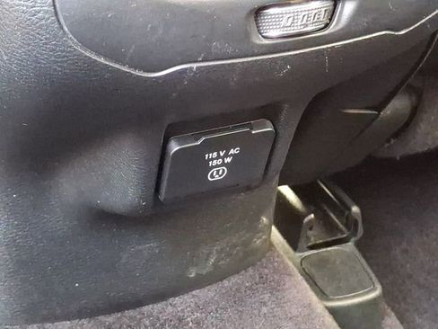Used 2018 Jeep Cherokee Limited AWD/4WD image 12