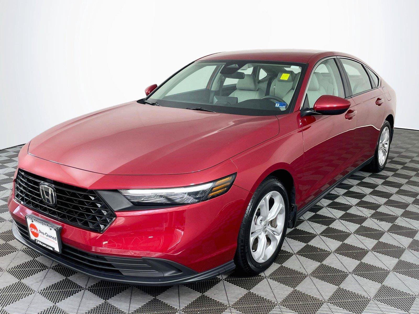 Certified 2025 Honda Accord LX image 3