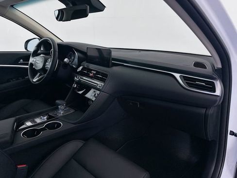 Certified 2025 Genesis G70 2.5T image 30