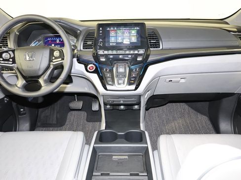 Used 2022 Honda Odyssey Elite image 10