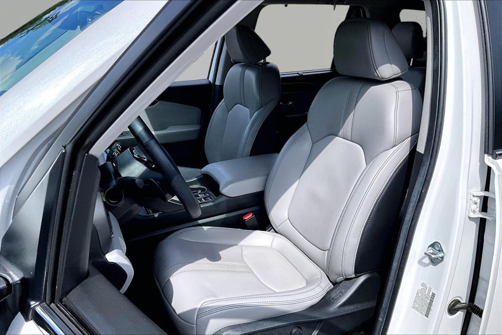 Used 2025 Honda Pilot EX-L image 17