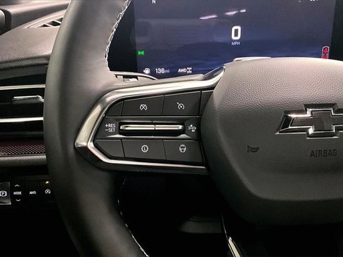 Used 2025 Chevrolet Traverse Z71 w/ Enhanced Driving Package image 11