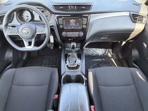 Used 2021 Nissan Rogue Sport S FWD image 2