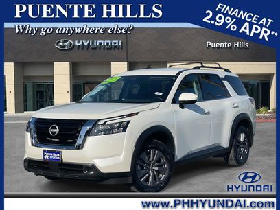 Used 2024 Nissan Pathfinder SV