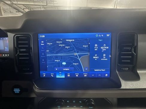 Used 2024 Ford Bronco Wildtrak AWD/4WD image 24
