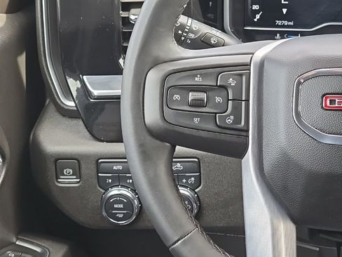 Used 2023 GMC Sierra 1500 Elevation image 25