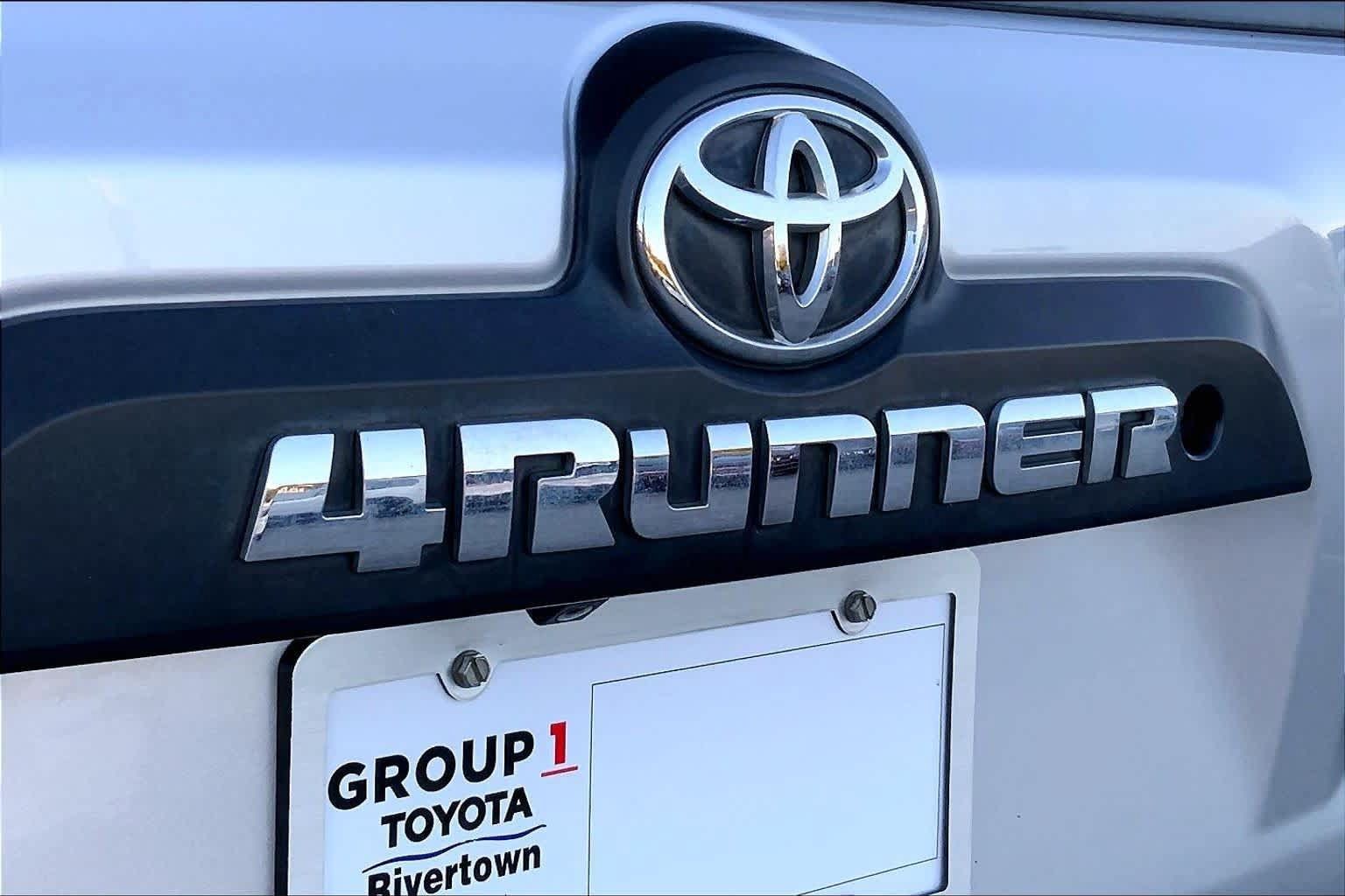 Used 2016 Toyota 4Runner Trail Premium AWD/4WD image 27
