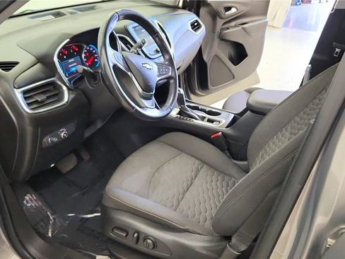 Used 2019 Chevrolet Equinox LT image 22