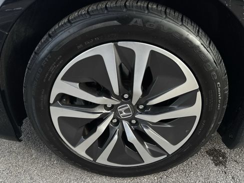 Used 2019 Honda Accord Touring image 34