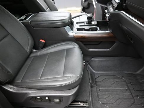 Used 2024 GMC Sierra 1500 SLT w/ SLT Premium Plus Package AWD/4WD image 25