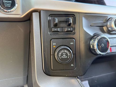 Used 2022 Ford F150 XLT w/ Equipment Group 302A High image 29