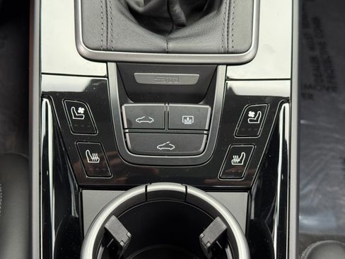 Used 2024 Porsche 911 Carrera T image 35